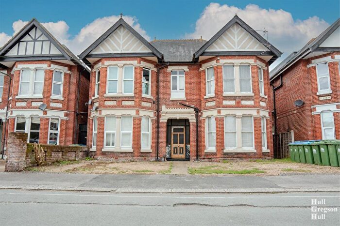 1 Bedroom Flat To Rent In Thornbury Avenue, Shirley, Southampton, SO15