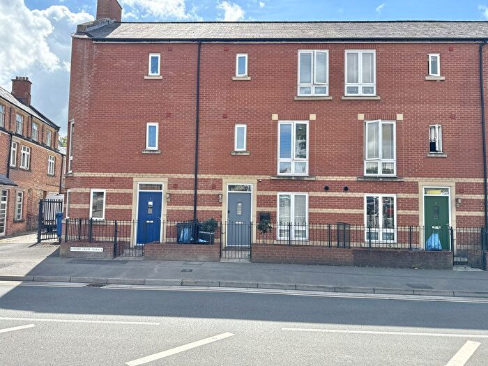 4 Bedroom Terraced House For Sale In Summerhouse Terrace, Yeovil, Somerset, BA20