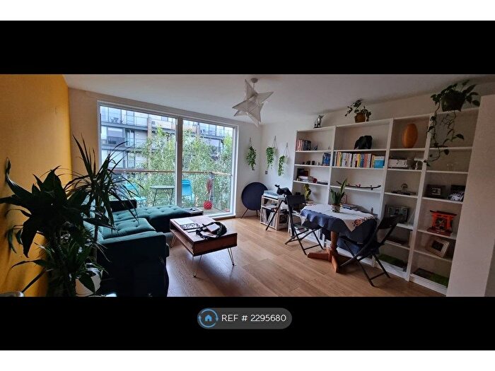 2 Bedroom Flat To Rent In Kleine Wharf, London, N1