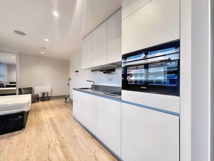 Studio To Rent In Mercantile House, Uxbridge, Greater London, UB8