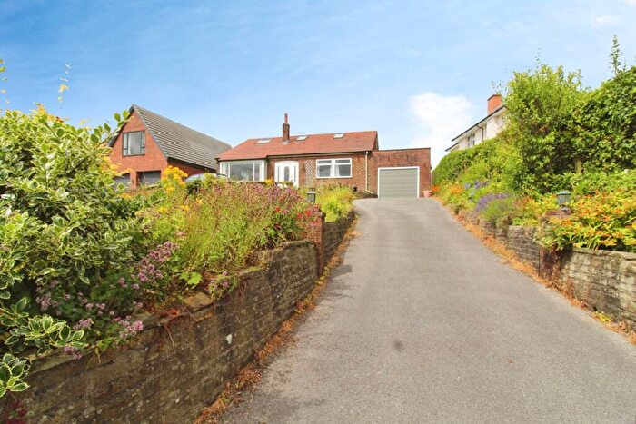 3 Bedroom Detached House For Sale In Keighley Road, Colne, Lancashire, BB8