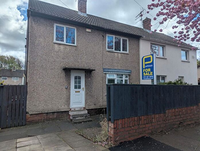 3 Bedroom Semi Detached House For Sale In Millford, Gateshead, NE10