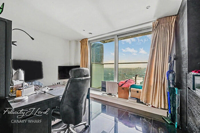 1 Bedroom Apartment To Rent In Pan Peninsula Square, London, E14