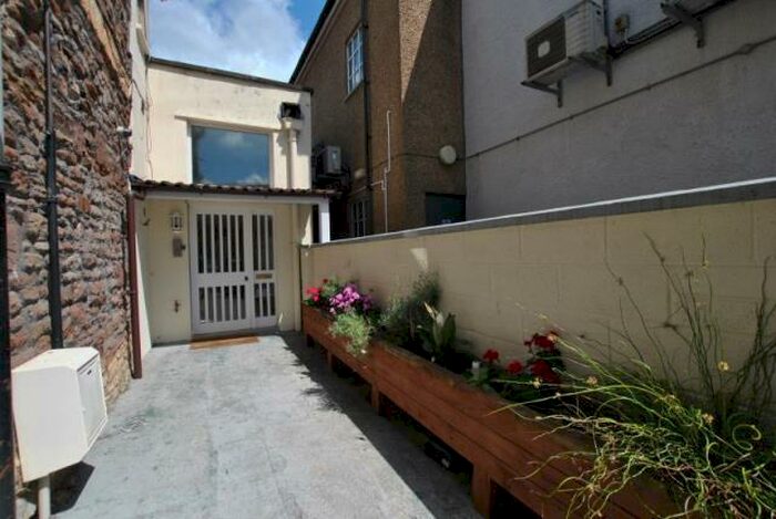 2 Bedroom Maisonette To Rent In Wells Road, Knowle, Bristol, BS4