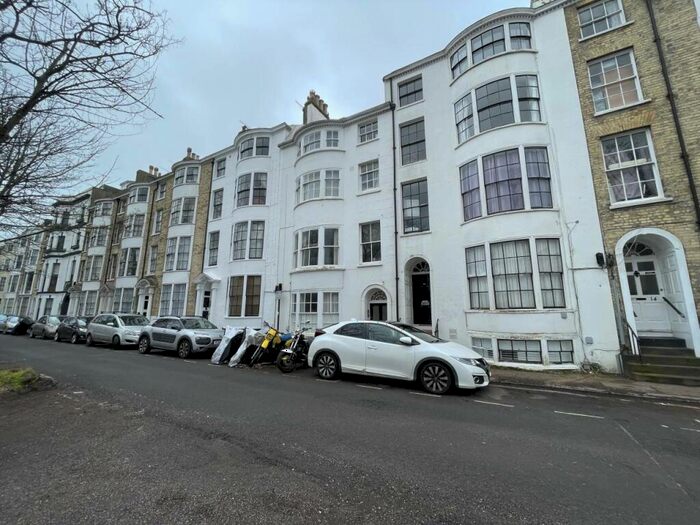 2 Bedroom Flat To Rent In Bedford Row, Worthing, West Sussex, BN11