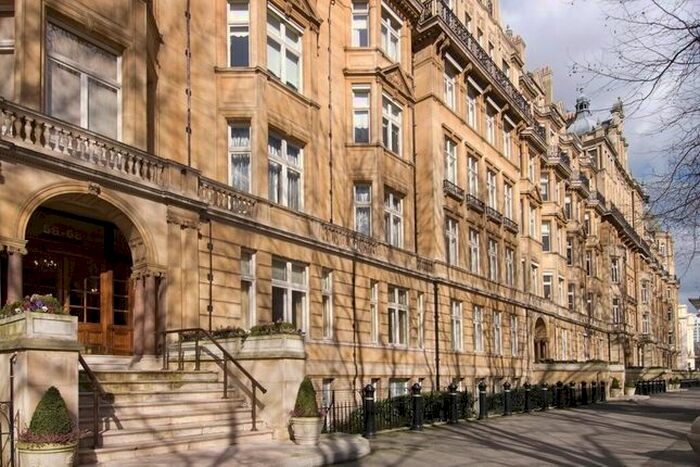 4 Bedroom Flat To Rent In Marylebone Road, London, NW1