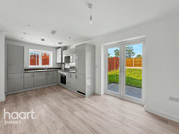 3 Bedroom Detached House For Sale In Meadowview Drive, Margate, CT9