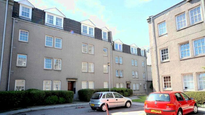 2 Bedroom Flat To Rent In Picardy Court, Aberdeen, AB10