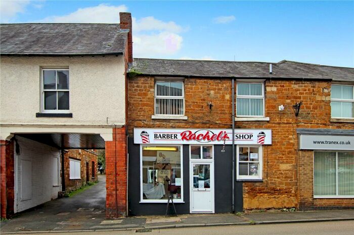 1 Bedroom Flat To Rent In High Street, Rothwell, Northants, NN14