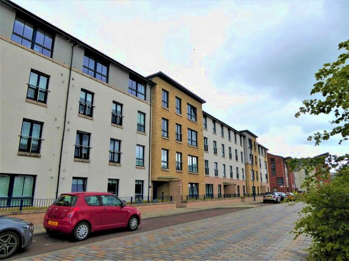 2 Bedroom Flat To Rent In Oatlands Square, Glasgow, G5