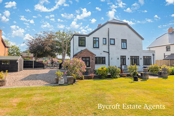 4 Bedroom Detached House For Sale In Winterton Road, Hemsby, NR29