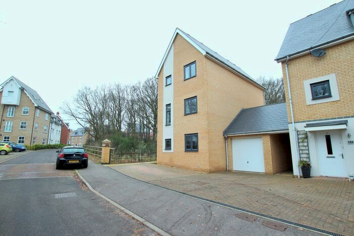 4 Bedroom Town House To Rent In Axial Drive, Colchester CO4