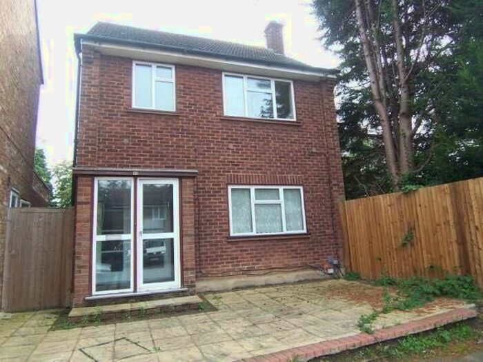 3 Bedroom Detached House To Rent In Fairholme Road, Harrow, HA1