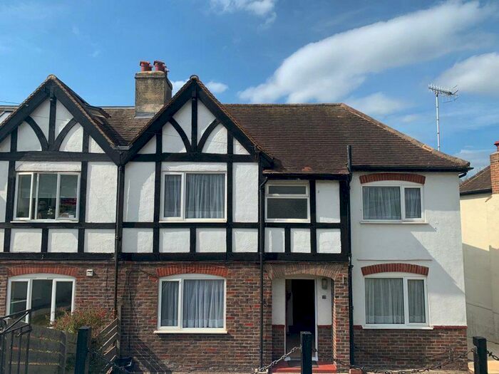 4 Bedroom House To Rent In Nyetimber Hill, BN2