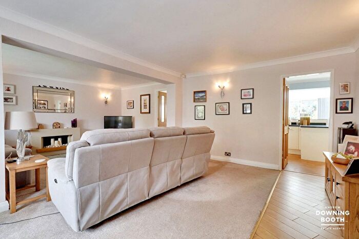 3 Bedroom Detached House For Sale In Giles Road, Lichfield, WS13