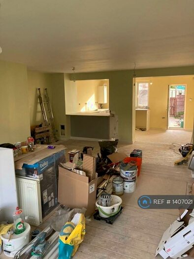 3 Bedroom Terraced House To Rent In Kingston Avenue, Clevedon, BS21