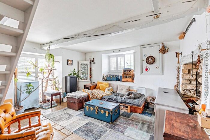 2 Bedroom Character Property For Sale In High Street, Great Doddington, NN29