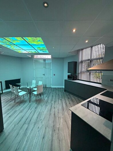 1 Bedroom Studio To Rent In Station Road, Sowerby Bridge, HX6