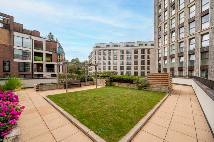1 Bedroom Flat To Rent In Glade Path, Southwark, London, SE1