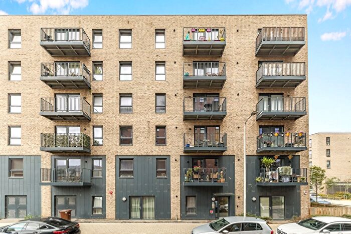 2 Bedroom Flat For Sale In / Pillans Place, Edinburgh, EH6