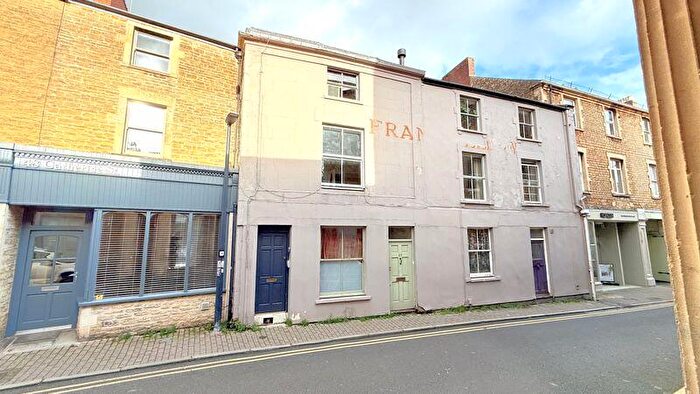 2 Bedroom Apartment For Sale In Catherine Street, Frome, BA11