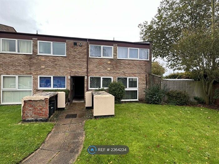 2 Bedroom Flat To Rent In White House Court, Norwich, NR3