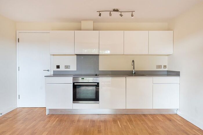 1 Bedroom Flat For Sale In Hotwell Road, Bristol, BS8