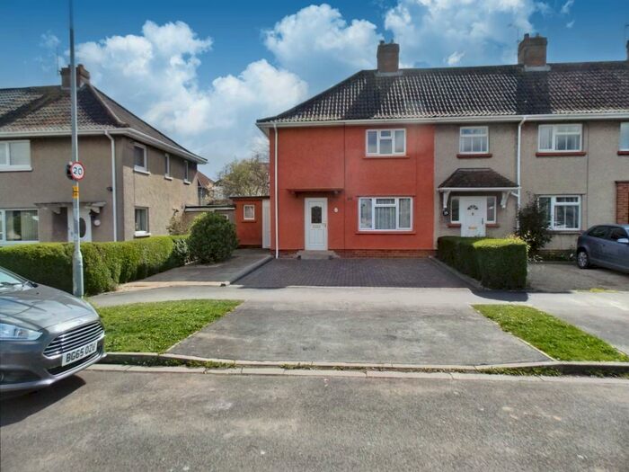 3 Bedroom Semi-Detached House To Rent In Cranmore Avenue, Bristol, BS31