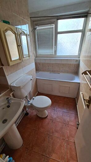 1 Bedroom Detached House To Rent In Norbiton Road, London, E14