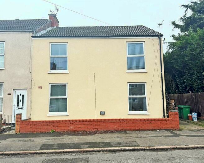 2 Bedroom Flat To Rent In Basford Road, Nottingham, NG6