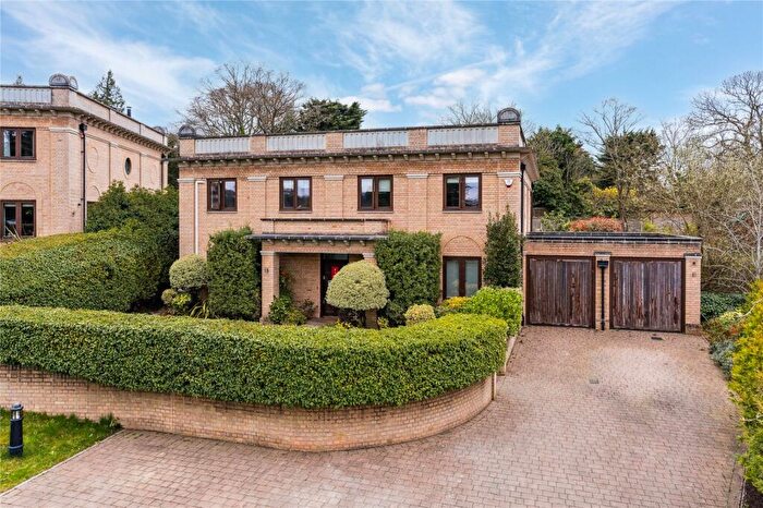 5 Bedroom Detached House For Sale In Duchess Crescent, Stanmore, Middlesex, HA7