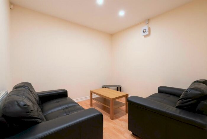 5 Bedroom Flat To Rent In A Gell Street, Sheffield, S3