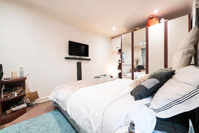 1 Bedroom Flat For Sale In Howard Road, Southampton, Hampshire, SO15