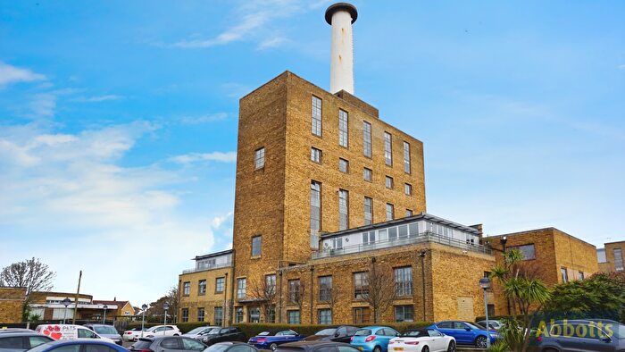 2 Bedroom Flat To Rent In Rochford Lofts, Rochford, SS4