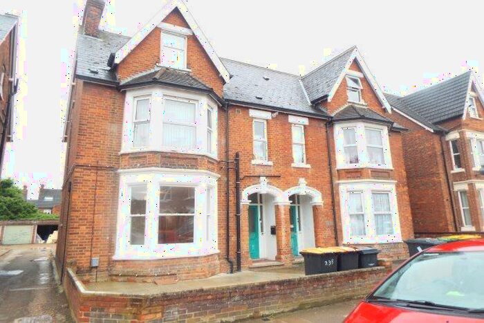 1 Bedroom Flat To Rent In St. Michaels Road, Bedford, MK40