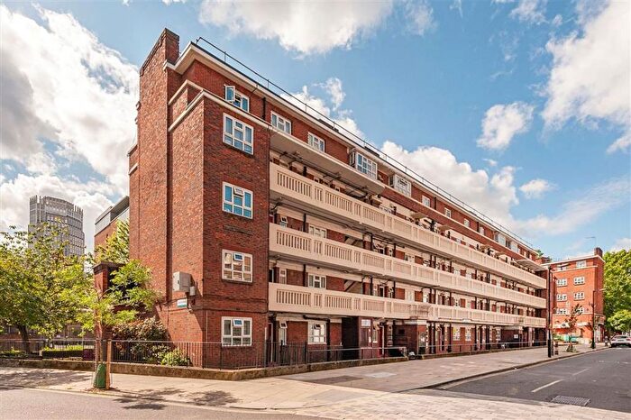 4 Bedroom Flat For Sale In Gray Street, Waterloo, SE1