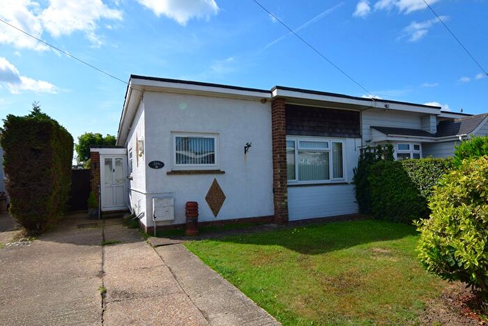 2 Bedroom Semi-detached Bungalow For Sale In Harold Close, Pevensey Bay, BN24