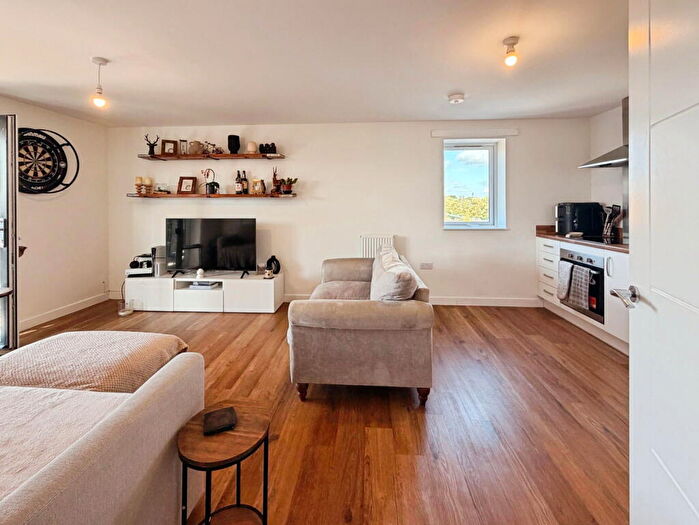 2 Bedroom Flat For Sale In William Jessop Way, Bristol, BS13