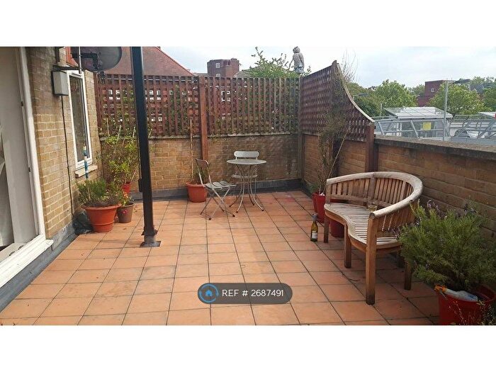 2 Bedroom Flat To Rent In Nelson's Row, London, SW4
