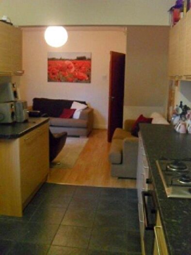 6 Bedroom House To Rent In Heeley Road, Birmingham, B29