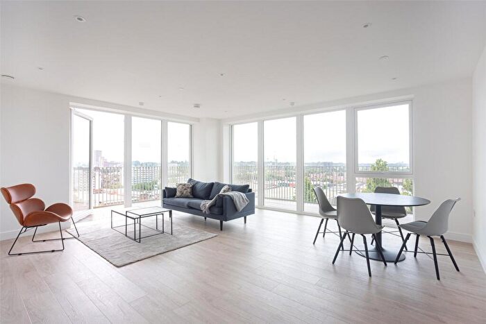 3 Bedroom Apartment For Sale In Beresford Avenue, Wembley, HA0