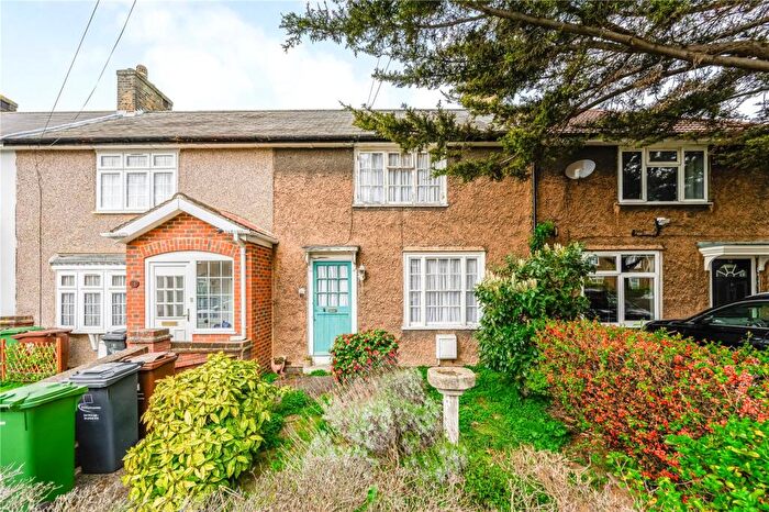 3 Bedroom Terraced House For Sale In Cornworthy Road, Dagenham, RM8