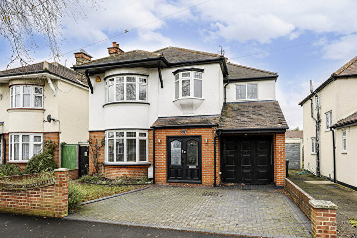 4 Bedroom Detached House For Sale In Thorpedene Gardens, Shoeburyness, SS3