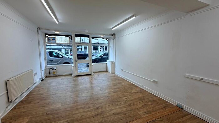 Terraced House To Rent In Castle Street, Tredegar, NP22