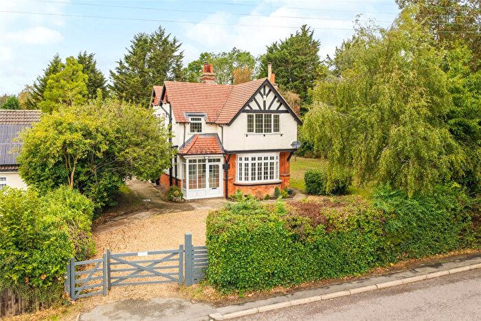 4 Bedroom Detached House For Sale In Templars Way, Sharnbrook, Bedfordshire, MK44