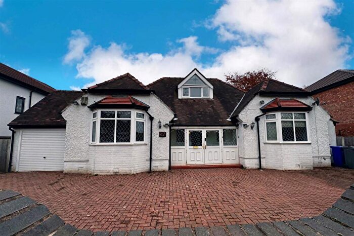 5 Bedroom Detached Bungalow To Rent In Cranleigh Drive, Brooklands, Sale, M33