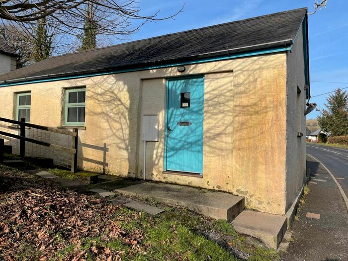 1 Bedroom Bungalow To Rent In Llanwnnen, Lampeter, SA48