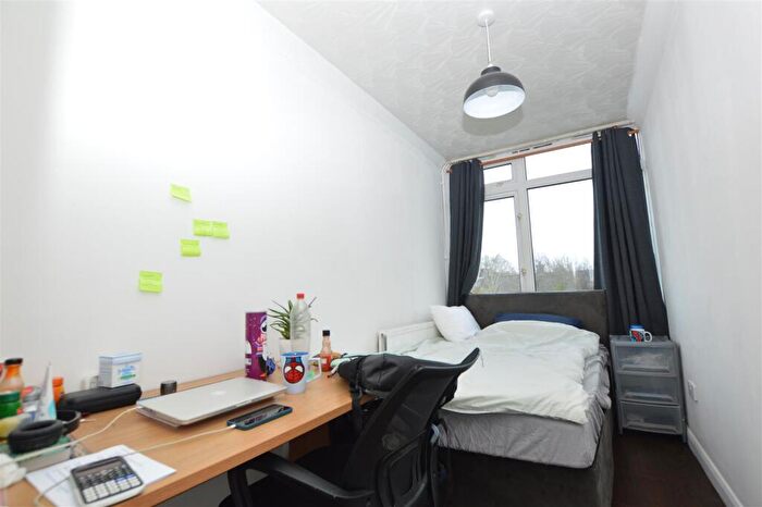 3 Bedroom Flat To Rent In Northfields, Norwich, NR4
