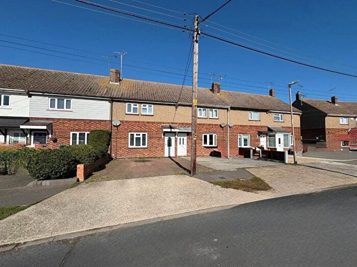 3 Bedroom Terraced House To Rent In Waarden Road, Canvey Island, Essex, SS8