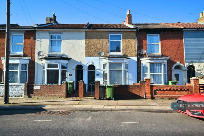 3 Bedroom Terraced House To Rent In Stamshaw Road, Portsmouth, PO2